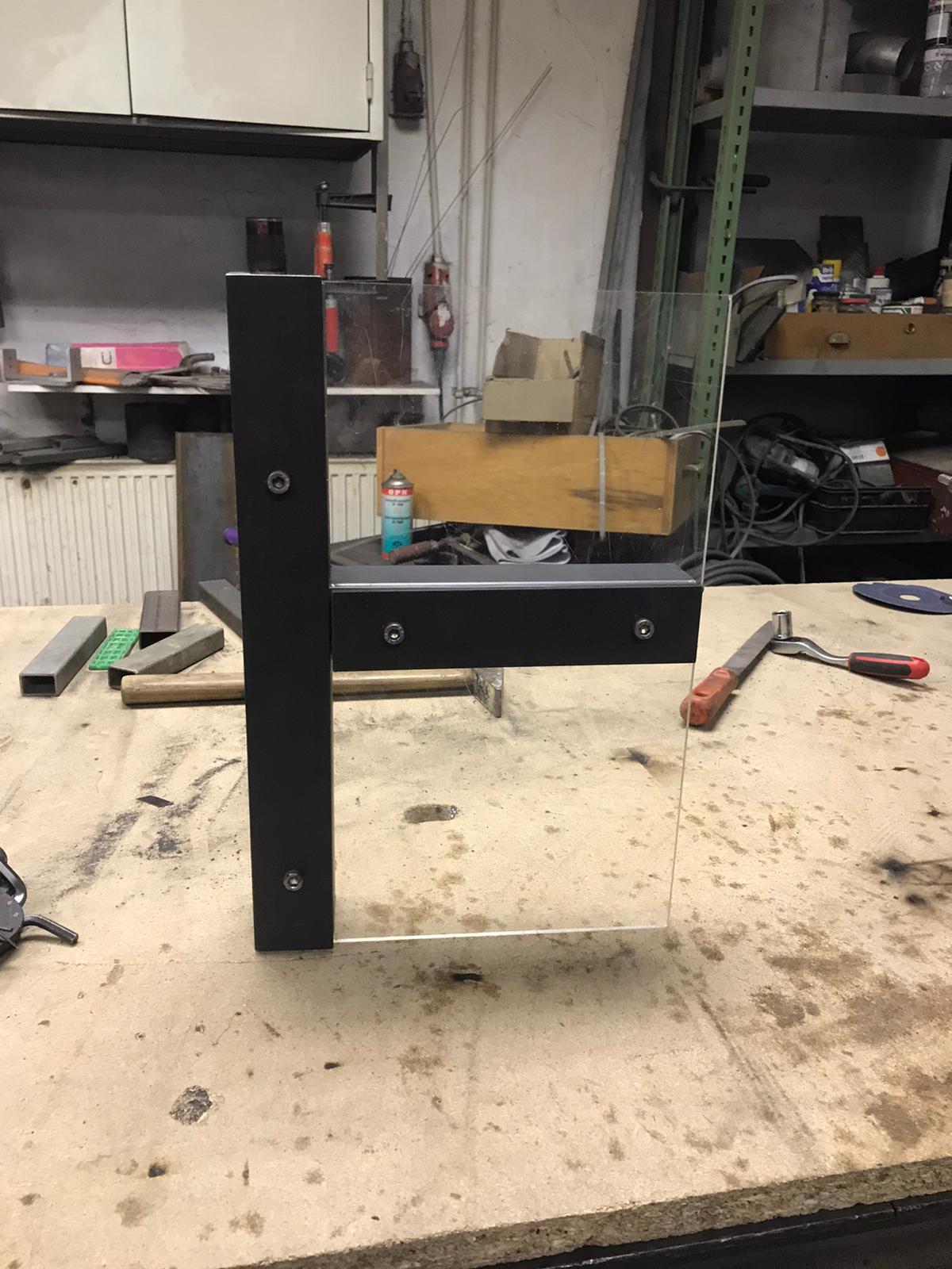 Metallkonstruktion für Möbel oder Tischgestell